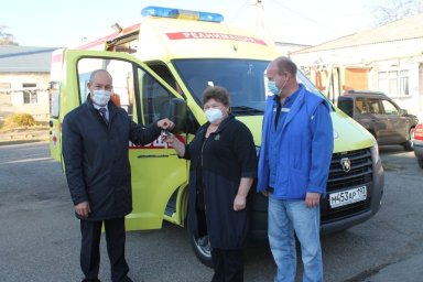 Мостовские медики получили новый реанимобиль